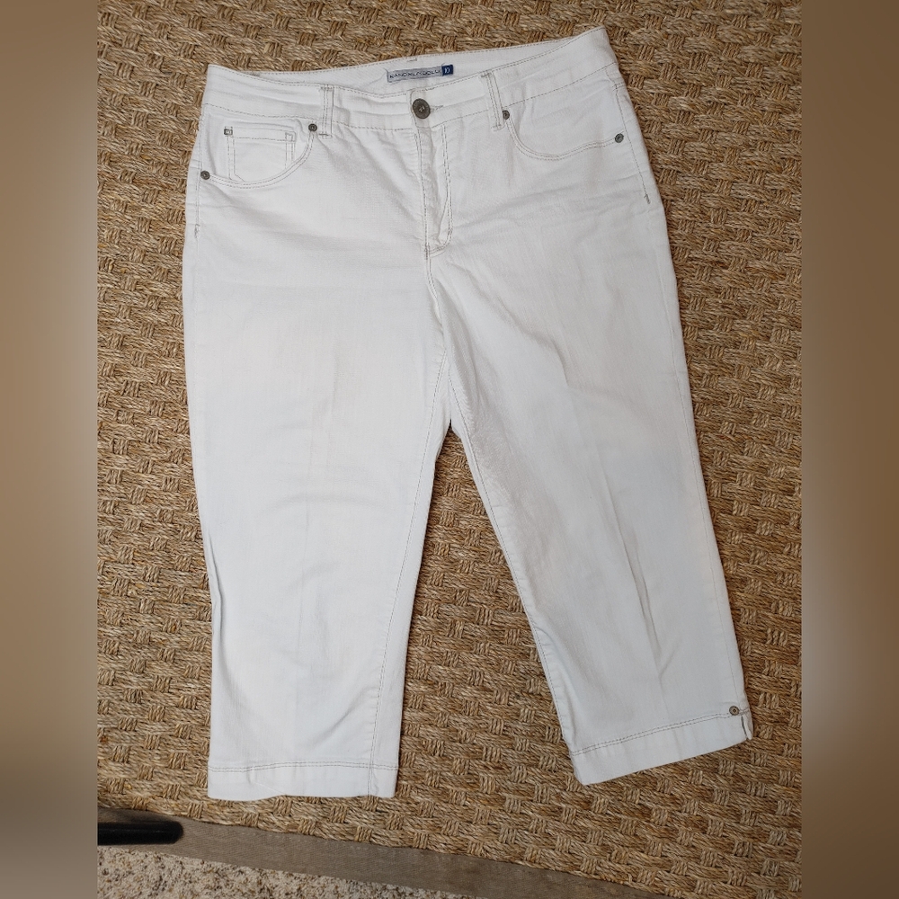 BANDOLINO BLU RHINESTONE STUDDED BACK POCKETS DISA CAPR, OFF-WHITE 10